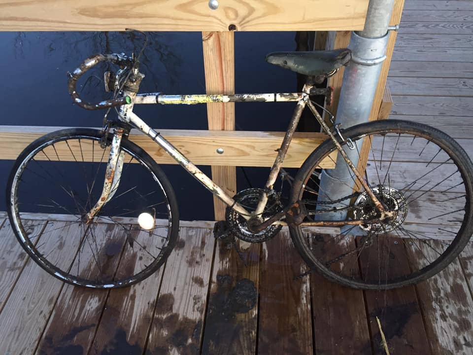 Bicicletă magnet fishing