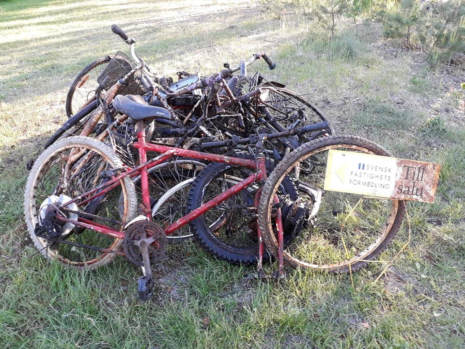 Grămadă de biciclete