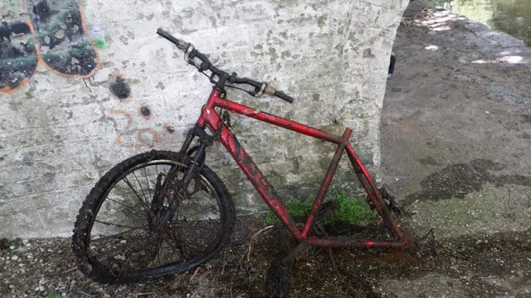 rămășiță de bicicletă
