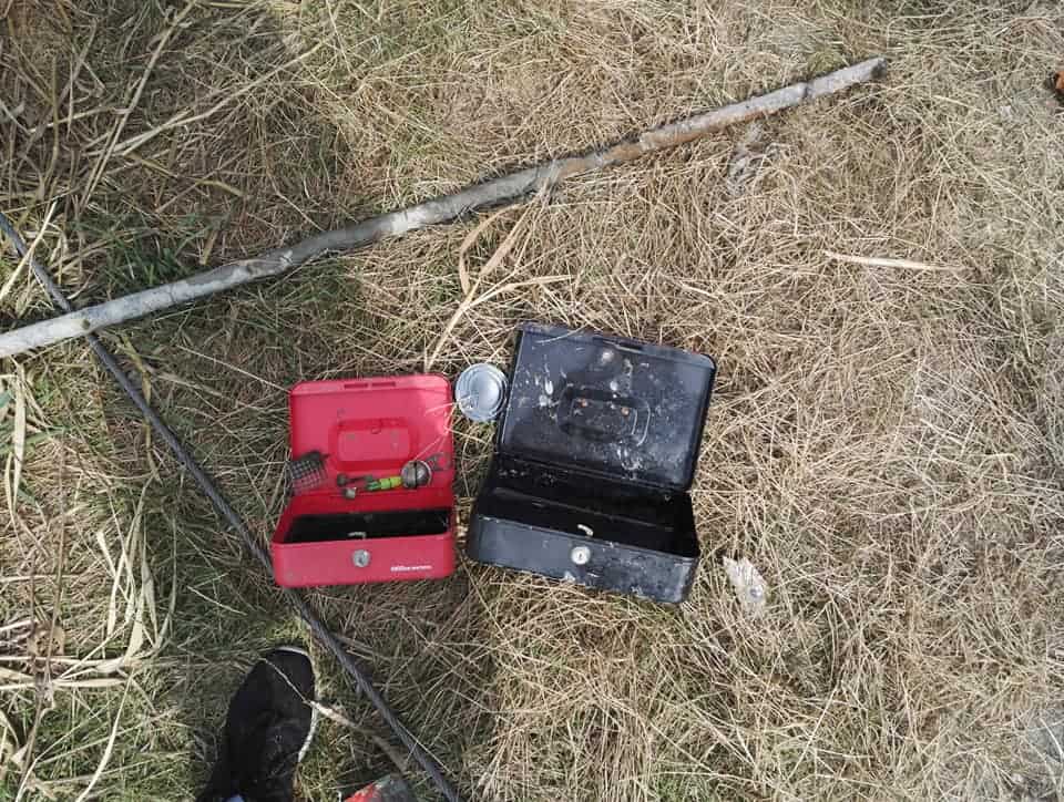 Captură: două casete de bani