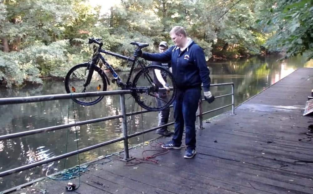 Captură fantastică de bicicletă cu magnetul